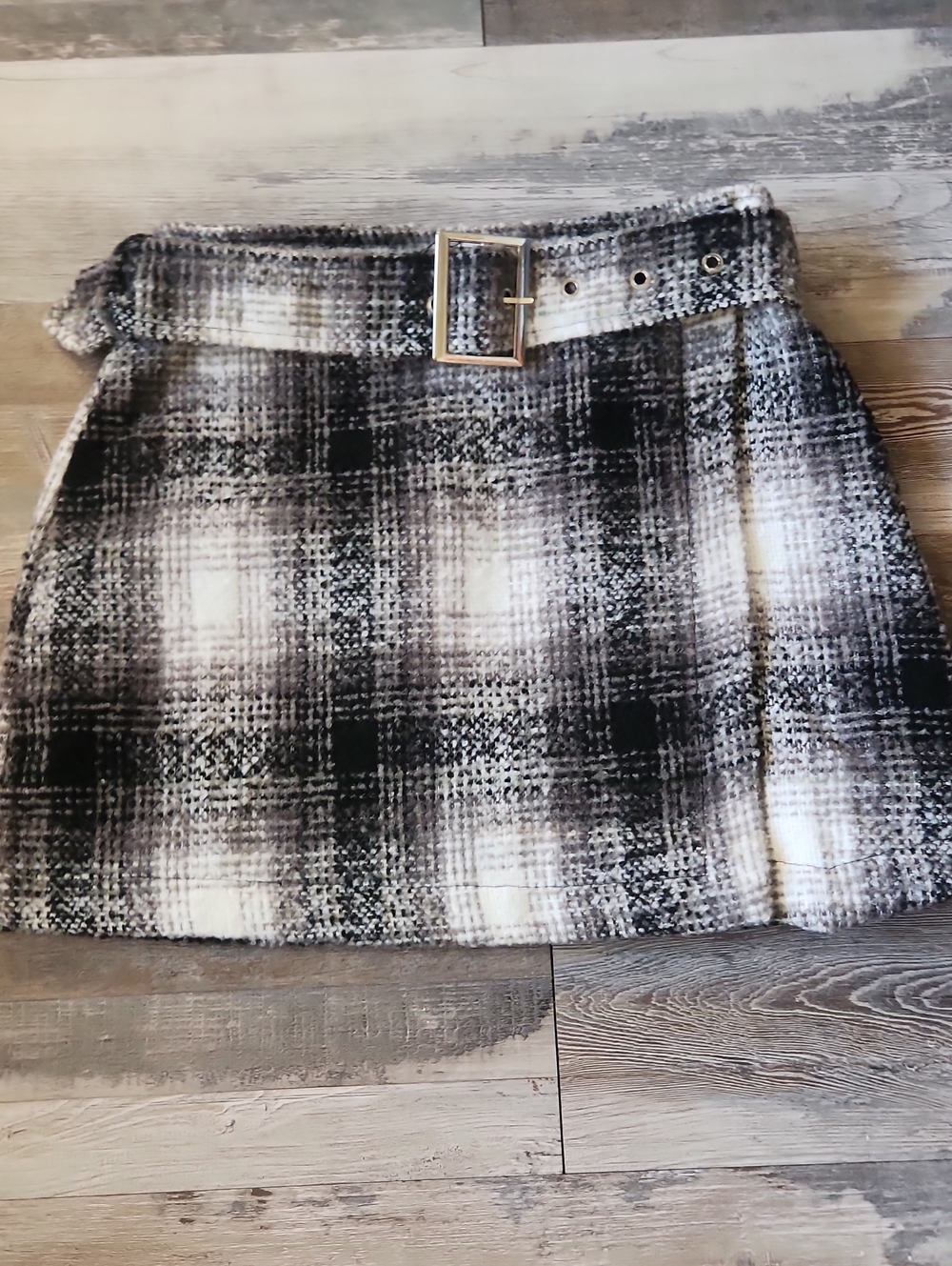 Forever 21 Black & White Plaid Belted Mini Skirt